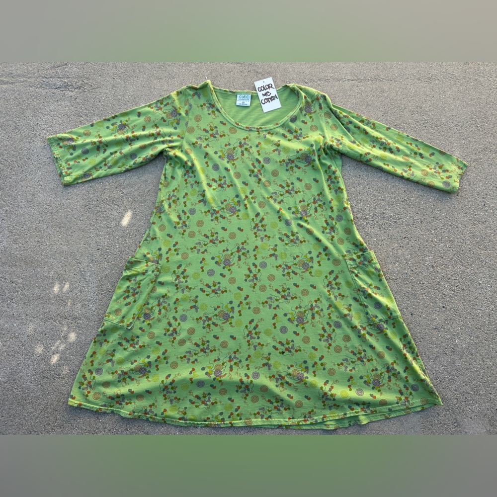 CMC Green long-sleeved midi dress with a colorful print  100% Cotton NWT Size M